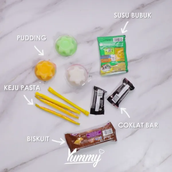 Siapkan macam-macam snack murah.