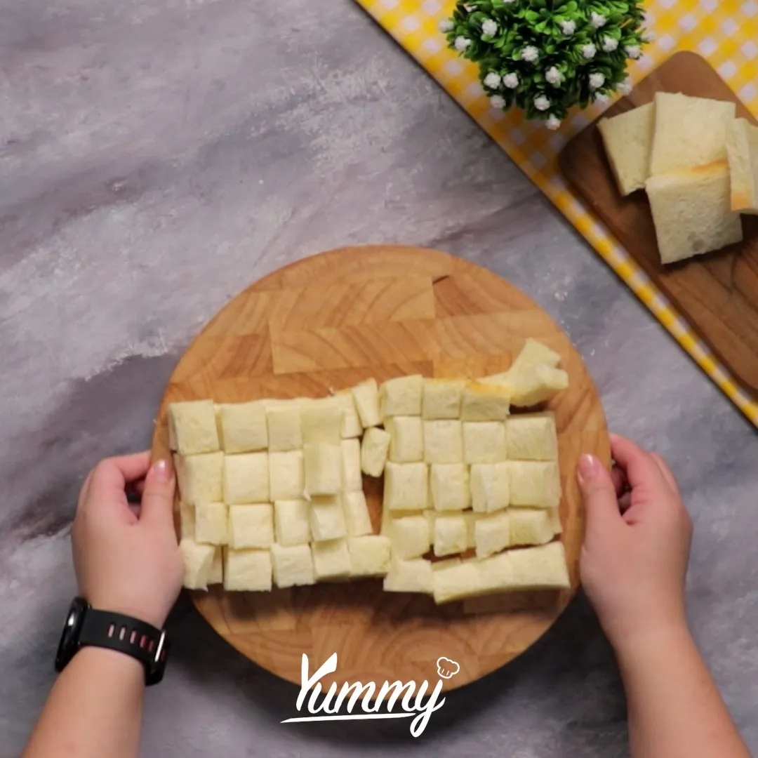 Step 1 Kurma Bread Pudding