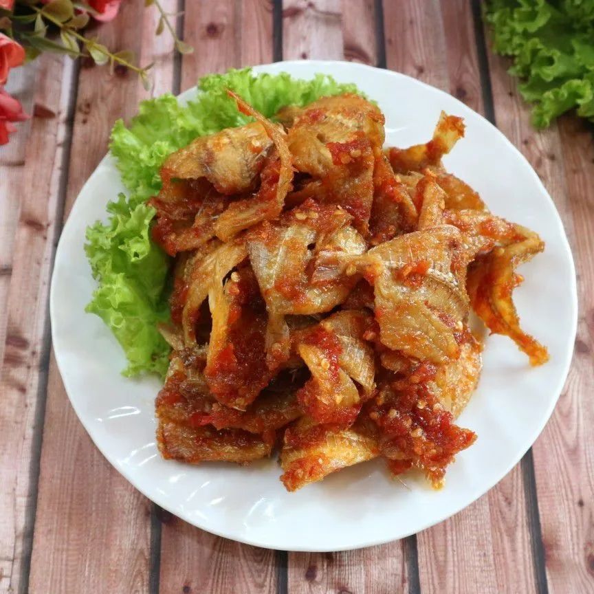 Balado ikan asin kapas