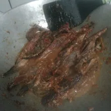 Diamkan hingga bumbu meresap. Lalu angkat.