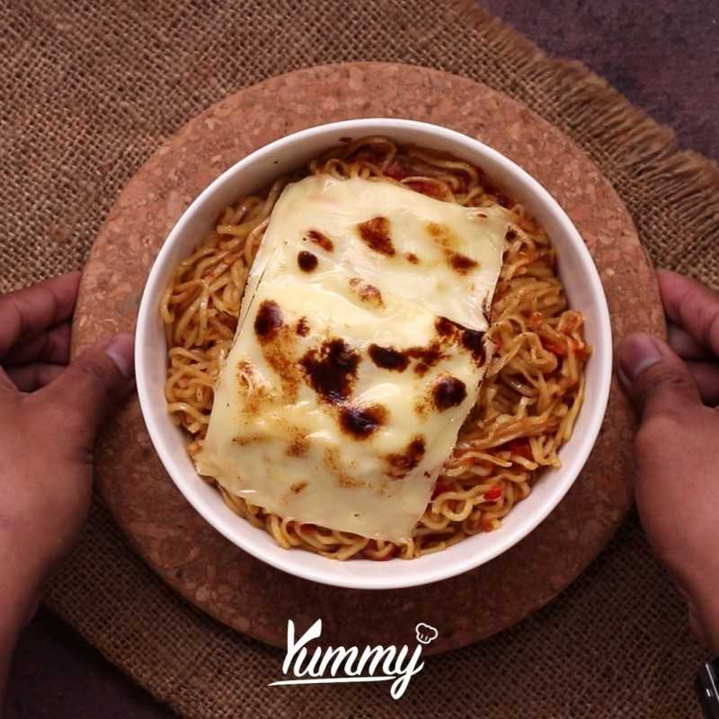 Resep Masakan Mie Sambal Mozzarella dari Chef Yummy 