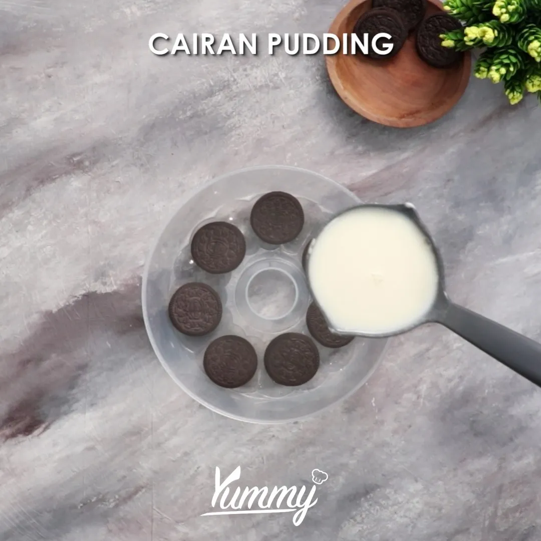 Step 3 Pudding Oreo