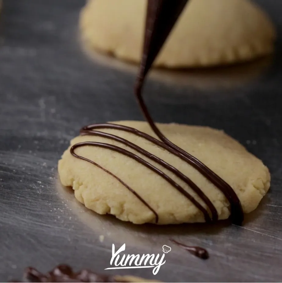 Step 5 Kue Kering Almond