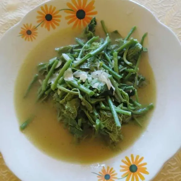 Sayur daun labu siam pun siap disajikan.