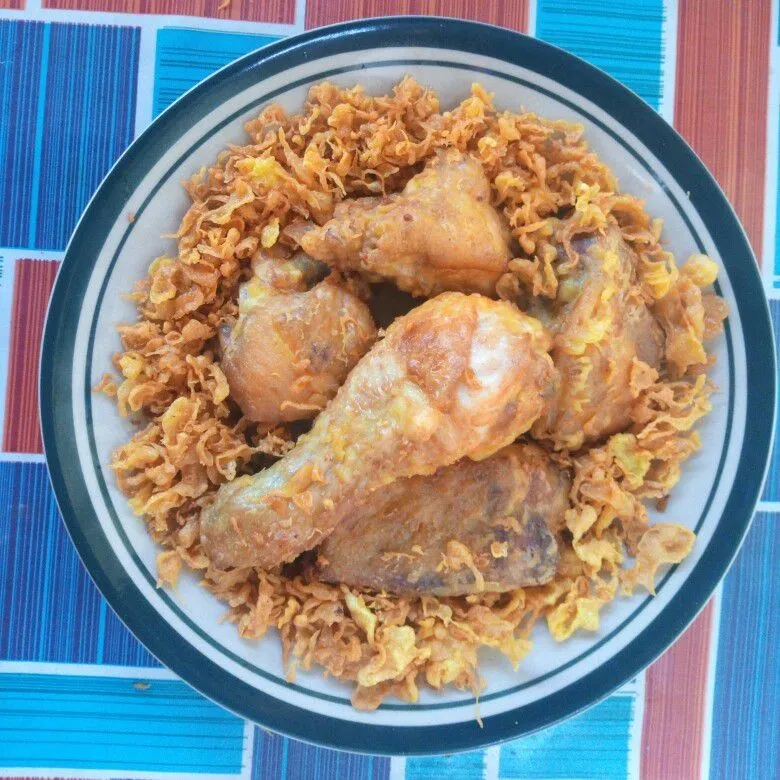 Ayam Kremes Rempeyek