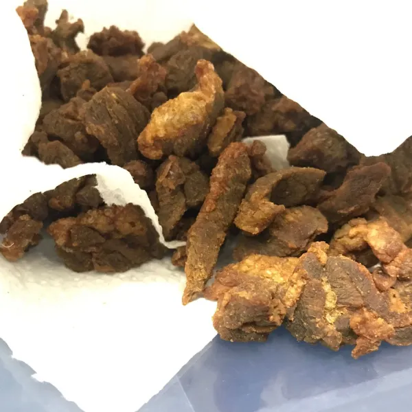 Daging goreng kering aceh siap disantap.