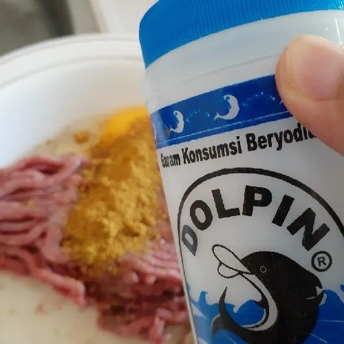 Tambahkan garam sesuai selera.