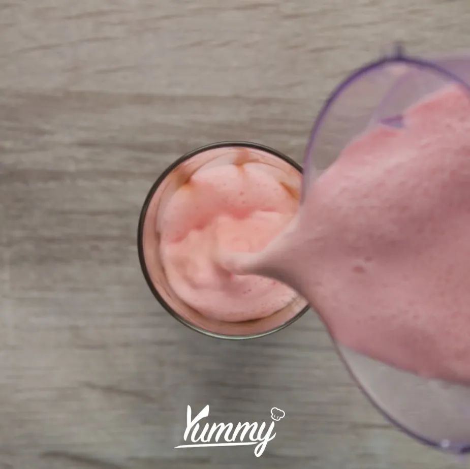 Step 4 Milkshake Strawberry