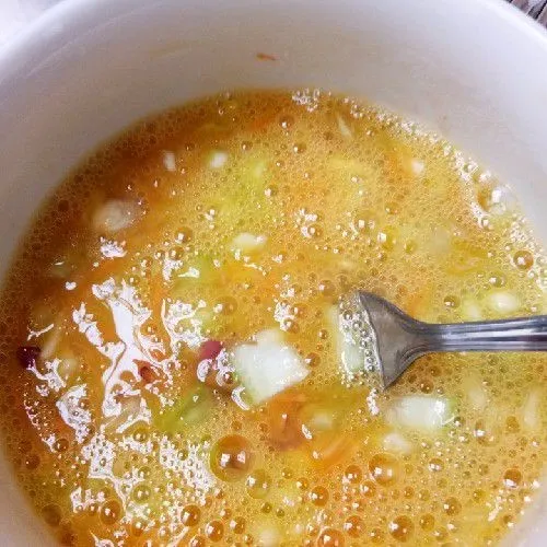 Kocok hingga semua tercampur rata.