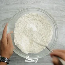 Selay Untuk Roti Campurkan tepung terigu, gula, ragi instan, baking powder dan garam ...