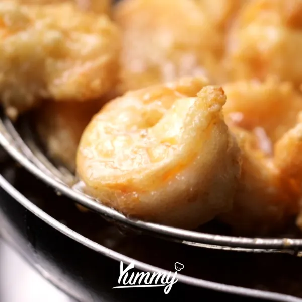 Goreng hingga matang dan kecoklatan. Angkat dan tiriskan.