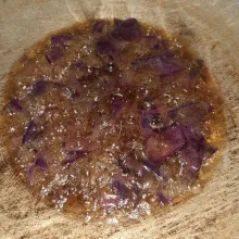 Panaskan minyak, goreng ubi hingga masak, angkat dan tiriskan.