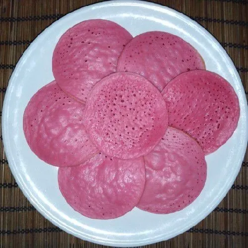 Sajikan serabi bersama kuah kinca.