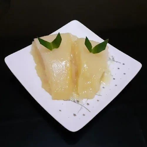 Potong-potong dan sajikan.