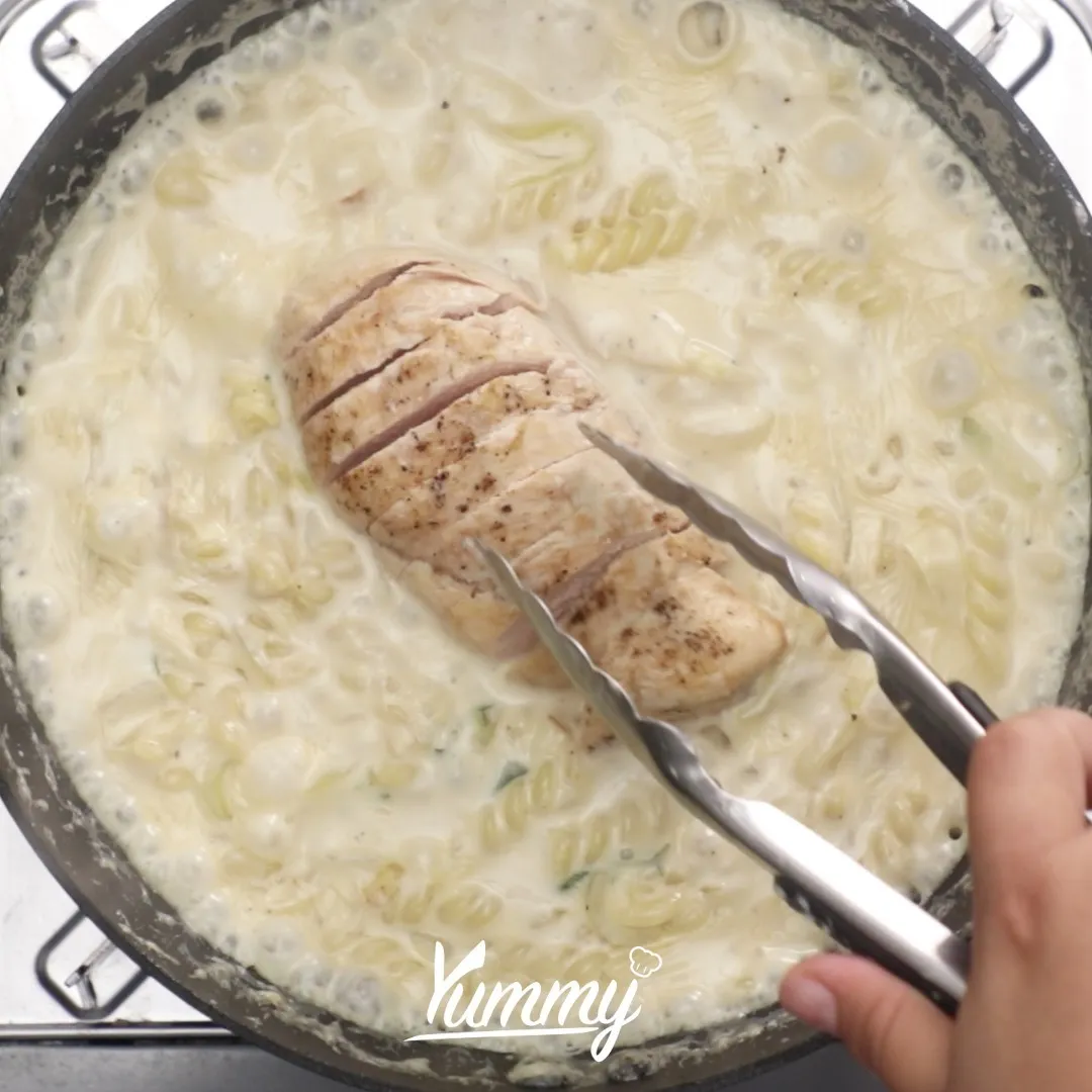 Step 5 Fusilli Creamy Chicken