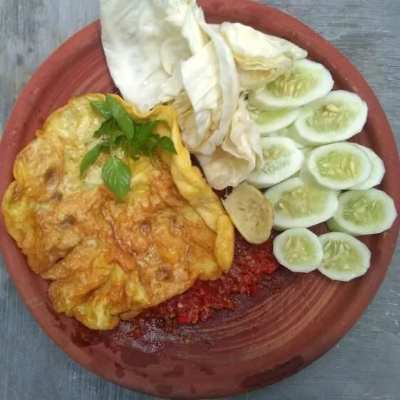 Telur Dadar Sambal Penyet