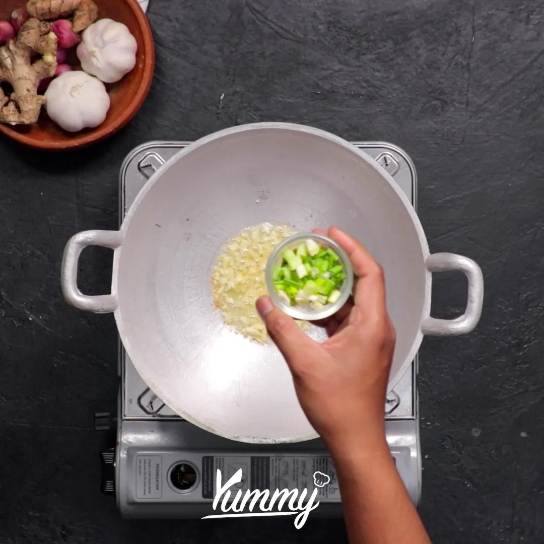 Step 1 Kwetiaw Kecap