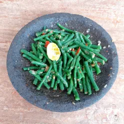 Pencok Kacang Panjang