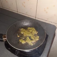 Panaskan minyak, tumis bumbu rica-rica.