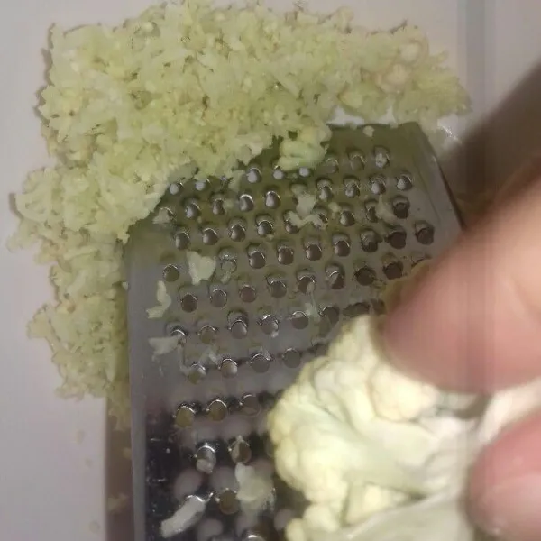 Parut kembang kol.