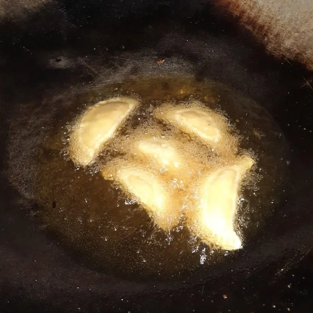 Step 8 Pastel Kentang