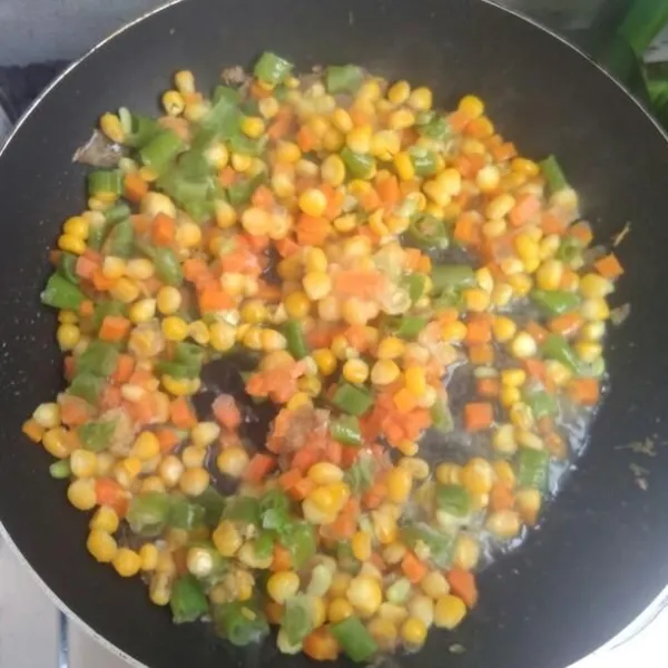 Masukkan mix vegetable.