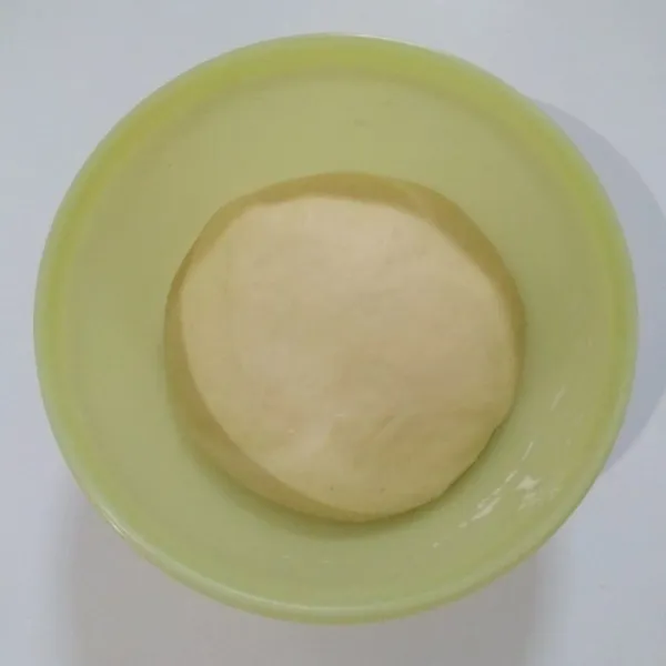 Adonan roti sudah mengembang 2x lipat.