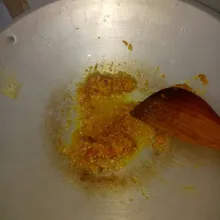 Tumis bumbu halus.