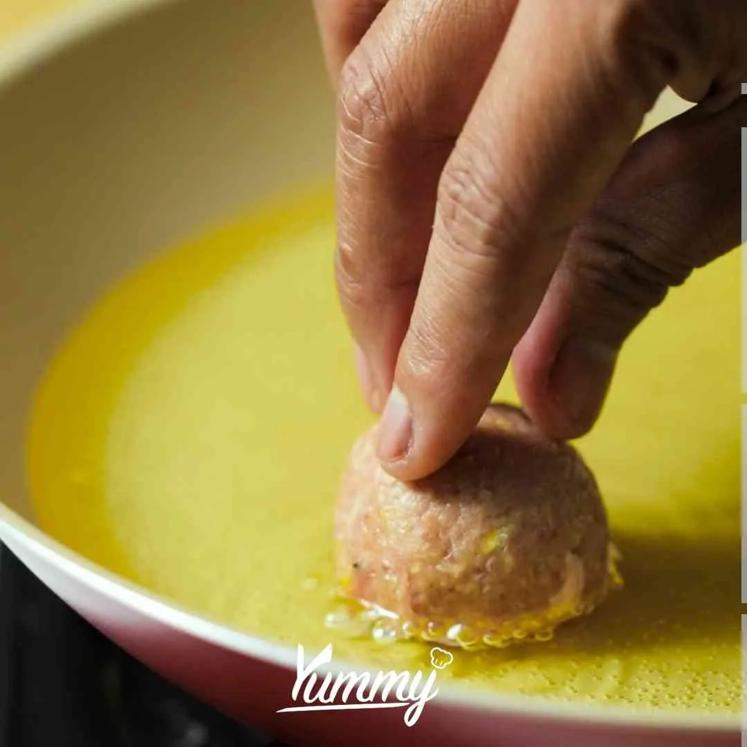 Step 2 Classic Italian Meat Ball