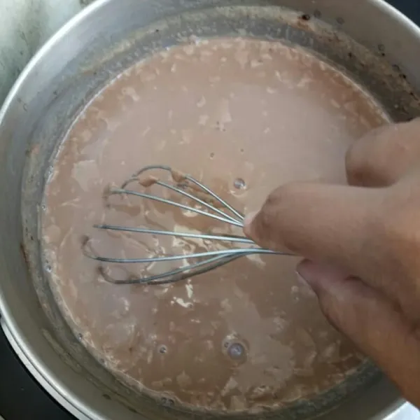 Rebus kembali agar puding bisa mencair kembali.