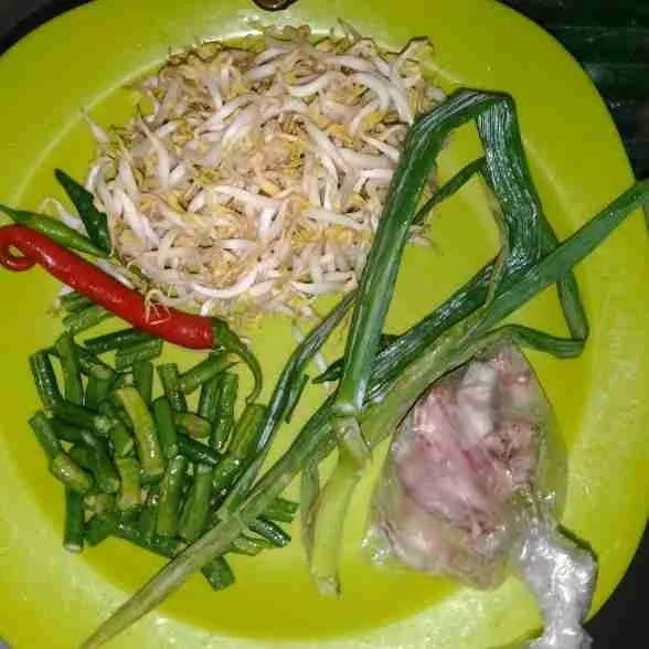 Siapkan bahan-bahan yang akan digunakan.