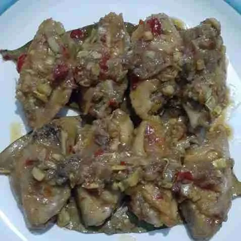 Sayap ayam jeruk pedas siap disajikan :)