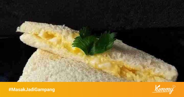 Tamago Sando dalam kotak makanan dengan label harga