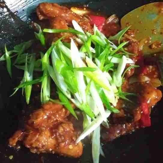 Tambahkan daun prei aduk rata. Sajikan.