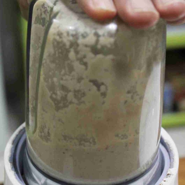 Haluskan bumbu halus.