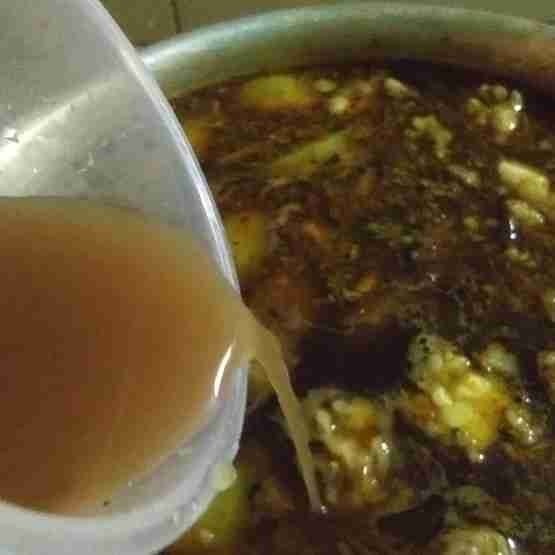 Masak selama 15 menit, kemudian masukkan air asam jawa.