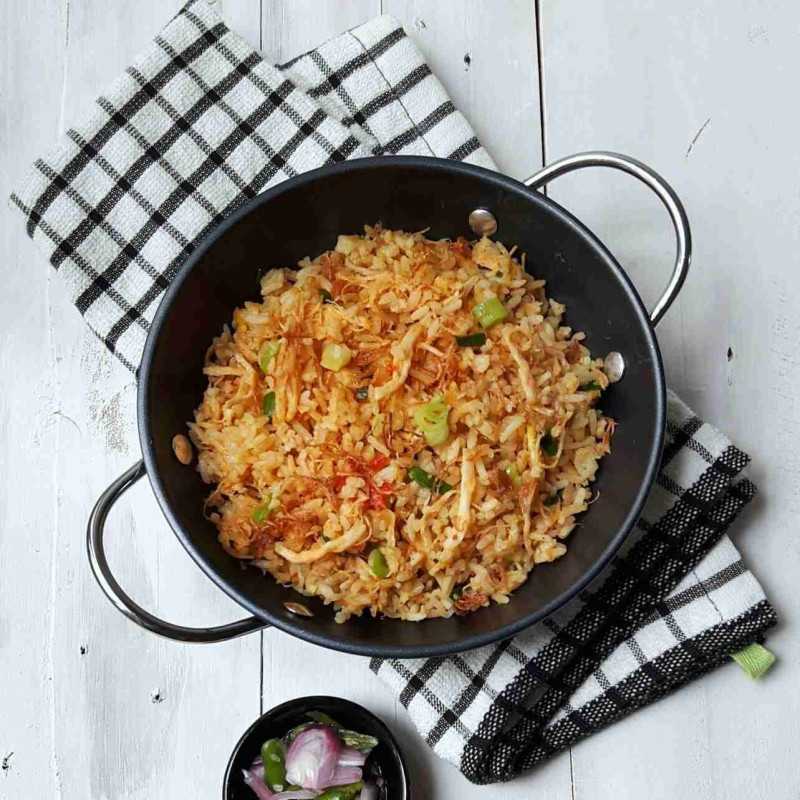 Resep Masakan Nasi Goreng Ayam Ungkep  Yummy.co.id