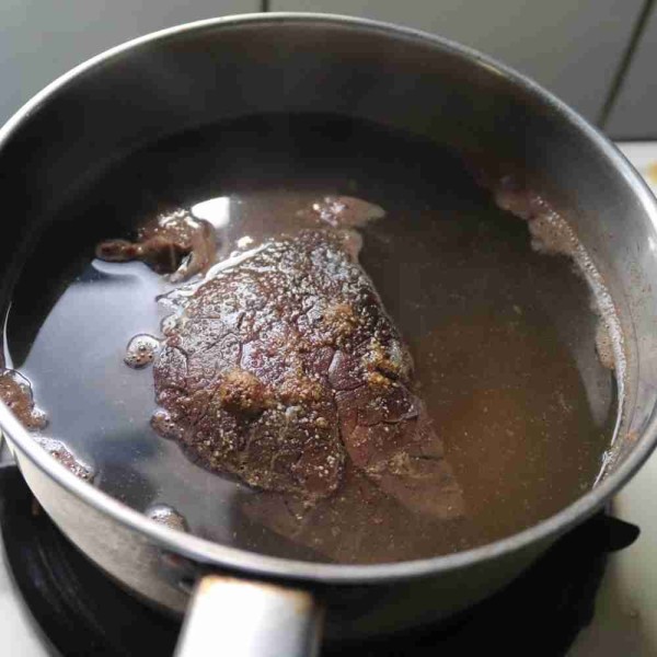 Rebus paru sampai mendidih dengan tambahan jintan.