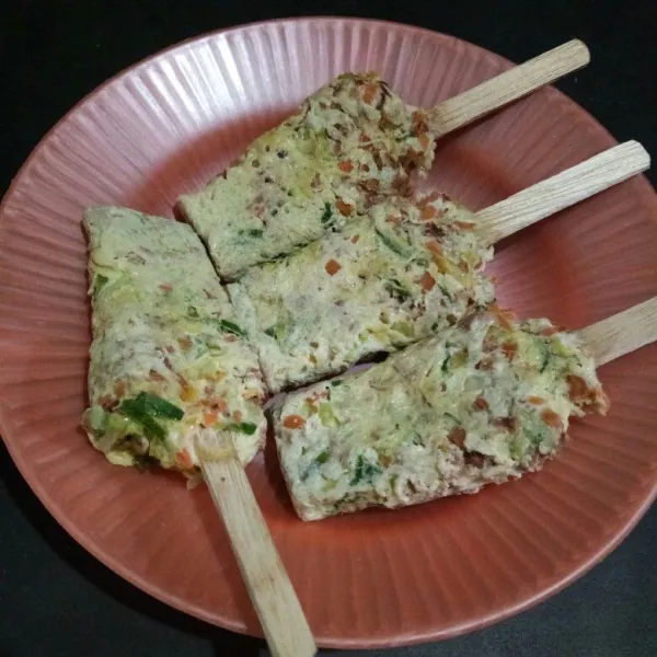 Angkat, biarkan dingin lalu keluarkan dari cetakan.