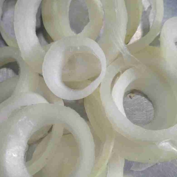 Potong-potong bombay kemudian sisihkan.