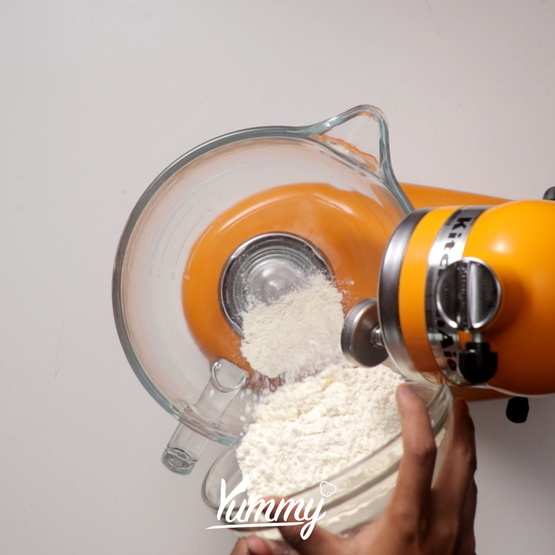 Step 1 Roti Naan Keju