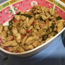 Jangan lupa untuk masukkan cabe hijau & merah secukupnya. Tunggu beberapa saat hingga cabe terlihat agak layu dan Chicken teriyaki telah siap dihidangkan & dinikmati