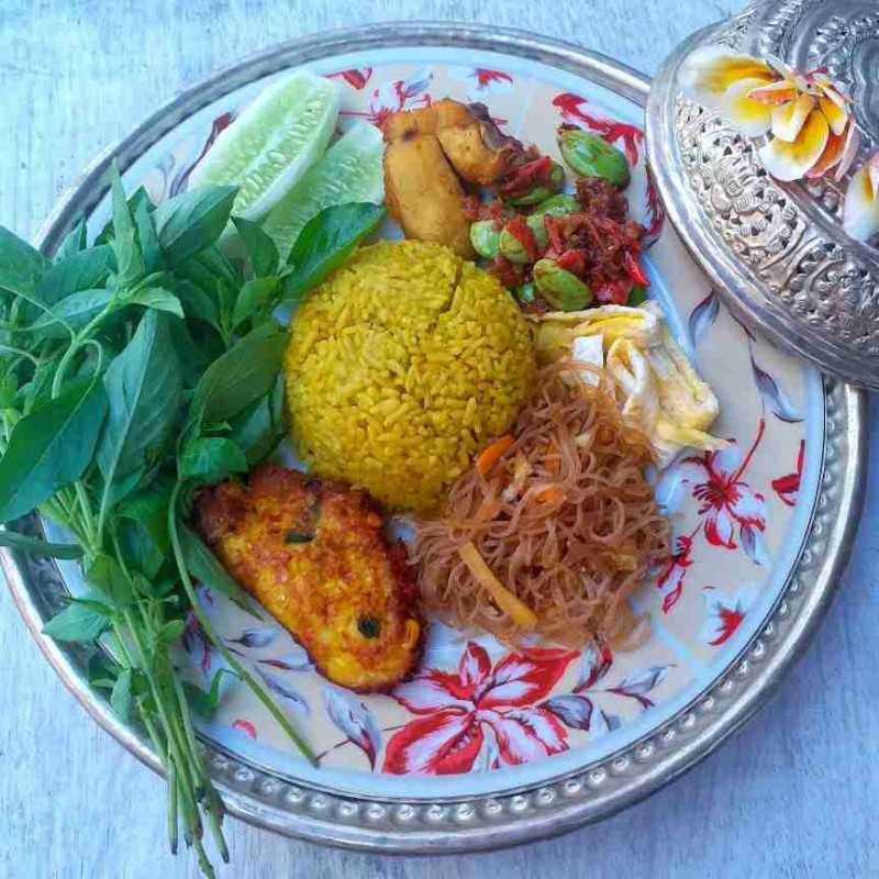 Resep Nasi Kuning Rice Cooker  dari Chef Sriwidi Yummy App