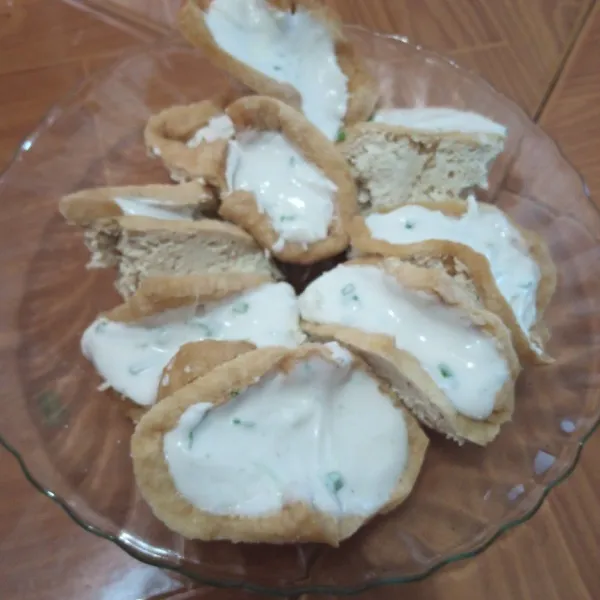 koreksi rasa. isikan adonan ke dalam tahu ulangi sampai habis