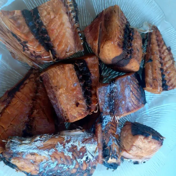 Goreng ikan pindang tuna