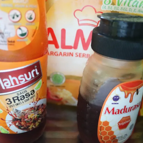 Siapkan bumbu saus