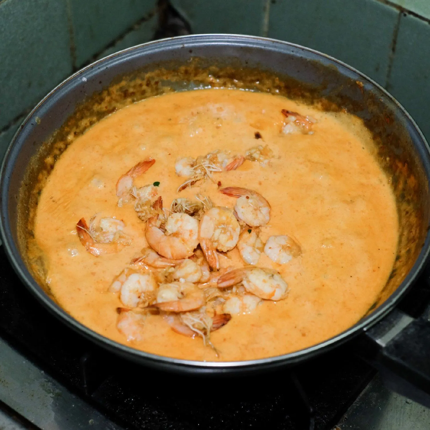Step 8 Shrimp with Roasted Pepper Sauce