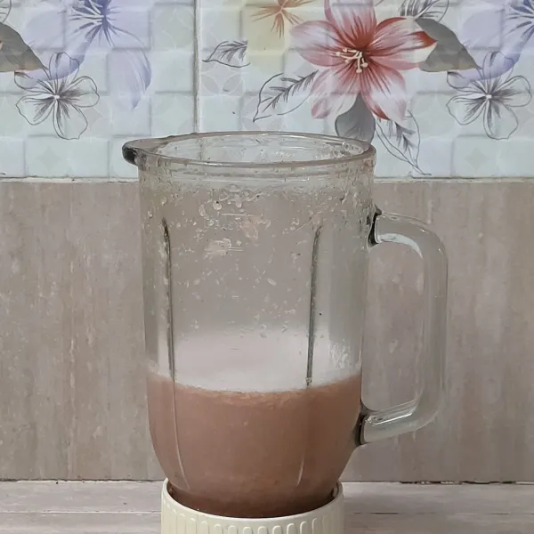 Kemudian blender hingga benar-benar halus