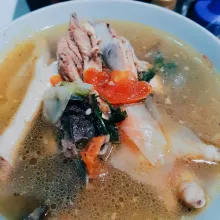 •sop kerongkong ceker sosis•