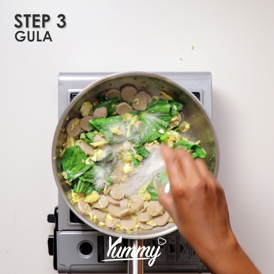 Step 3 Tumis Bihun Bakso Ayam